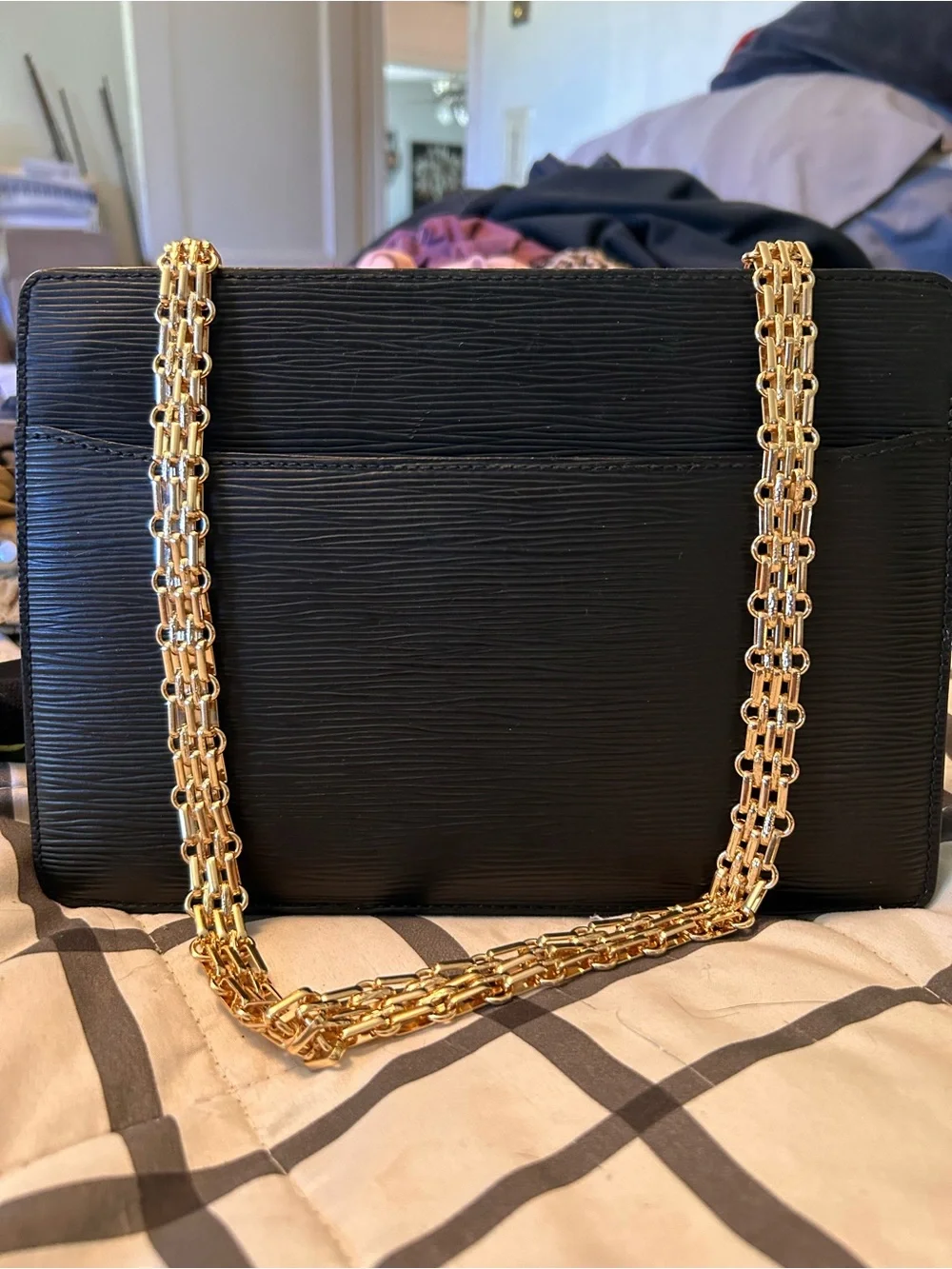 Louis Vuitton Epi Pochette clutch bag w/gold crossbody chain